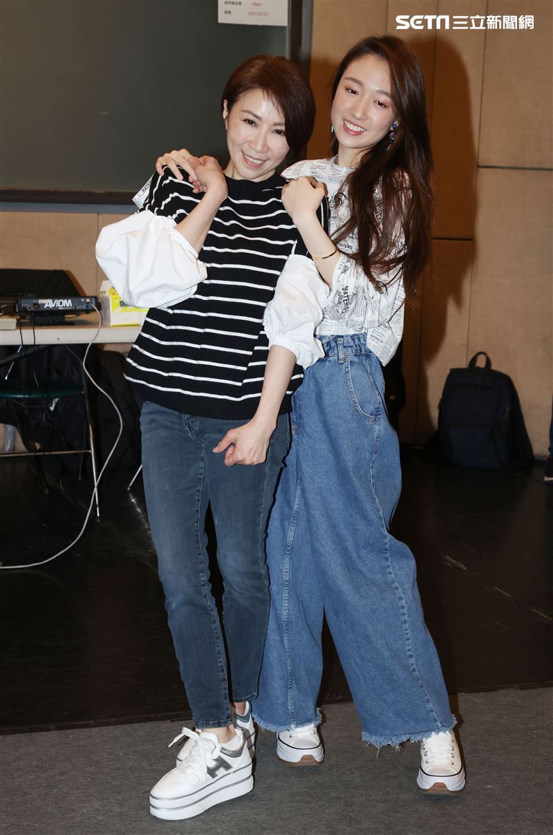 李翊君「翊如既往」演唱會練團彩排女兒香奈兒雞湯探班。（記者邱榮吉/攝影）