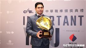 ▲中信兄弟陳家駒獲選捕手金手套。（圖／記者劉彥池攝影）