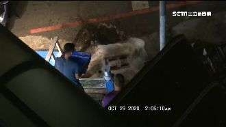 住戶控炸雞店油臭味　廢水倒溝爬小強