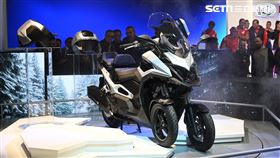 ▲Kymco CV3在2019年舉辦的米蘭車展中換上新的設計。（圖／鍾釗榛攝影）