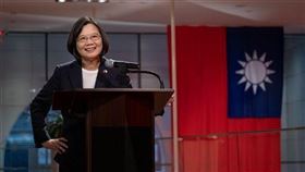 蔡英文,國旗（圖／總統府提供）