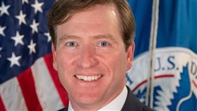 美國總統川普17日在推特宣布開除美國最高網路安全官員克瑞布斯（圖），並指控他對美國選舉安全性發表「十分不準確」的言論。（圖取自CISA網頁www.cisa.gov）