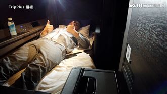 懷石料理+大螢幕　開箱ANA頭等艙