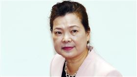 RCEP成形　王美花：一個月內提產業衝擊評估報告亞太15國簽署區域全面經濟夥伴關係協定（RCEP），經濟部長王美花16日表示，應不會引發傳統產業出走潮，允諾一個月內提產業衝擊詳細評估報告，也會致力打造台灣為高階製程中心，並積極尋求加入跨太平洋夥伴全面進步協定（CPTPP）。中央社記者施宗暉攝　109年11月16日