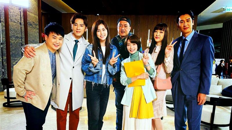 廢財首播開紅盤　李國毅邀來女神探班