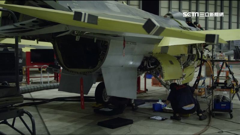 蔣正志「換飛機」才出事？嚴德發反駁