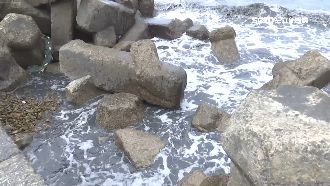 爛泥倒海灘再入海　民質疑疏浚做白工