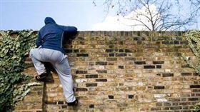 ▲中國大陸抓網路翻牆。（圖／翻攝自微信）
