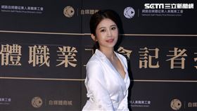 雞排妹鄭家純出席「網路自媒體從業人員職業工會」成立兩周年。（記者邱榮吉/攝影）