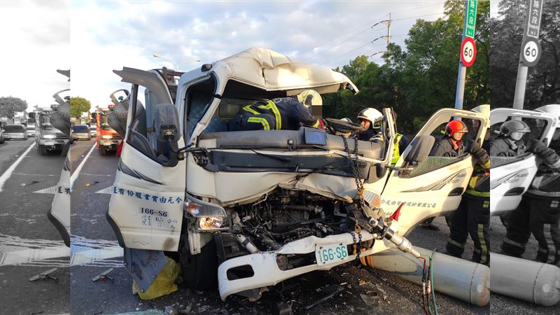 台中瓦斯車撞混凝車　車頭剩半人受困