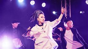 日本鐵肺歌后米希亞以連線方式參賽。（圖／翻攝自湖南衛視《歌手》微博）