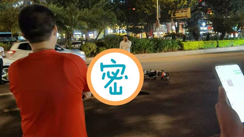 女騎士挨撞倒地　詭異姿勢網友暴動
