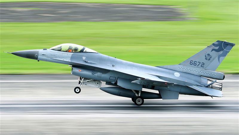 中共網軍造謠蔣正志投共　國防部震怒