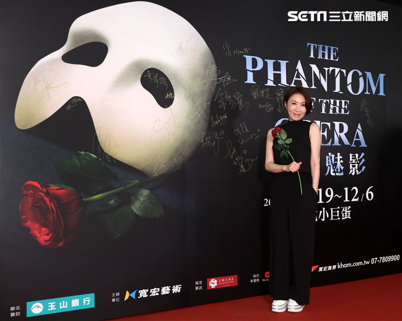 李翊君觀賞「歌劇魅影」。（記者邱榮吉/攝影）