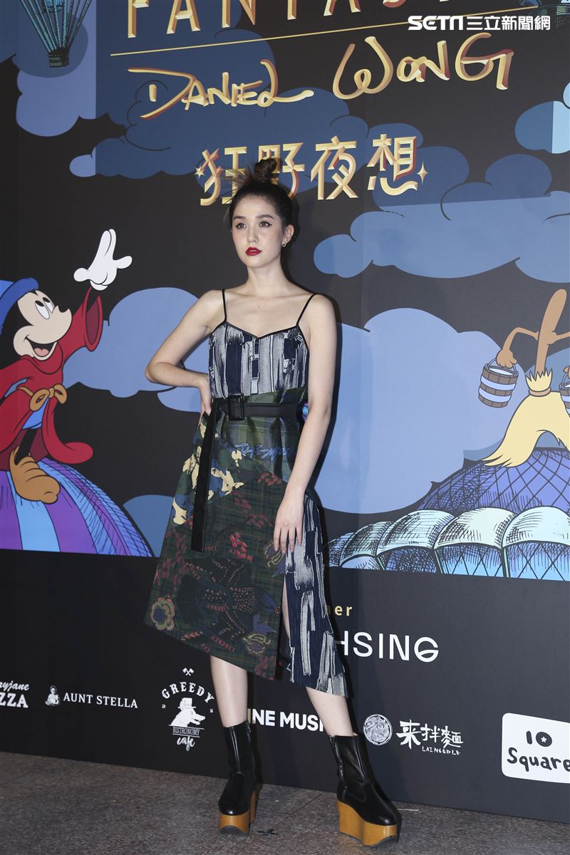 設計師Daniel Wong攜手Disney打造【狂野夜想 Fantasia 2OFW 】時裝秀郭書瑤、禾浩辰、謝忻、周興哲、周曉涵、閻奕格、胡宇威出席。（圖／記者楊澍攝影）