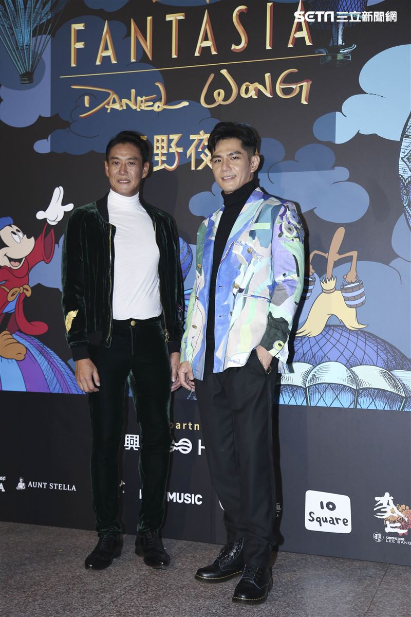 設計師Daniel Wong攜手Disney打造【狂野夜想 Fantasia 2OFW 】時裝秀郭書瑤、禾浩辰、謝忻、周興哲、周曉涵、閻奕格、胡宇威出席。（圖／記者楊澍攝影）