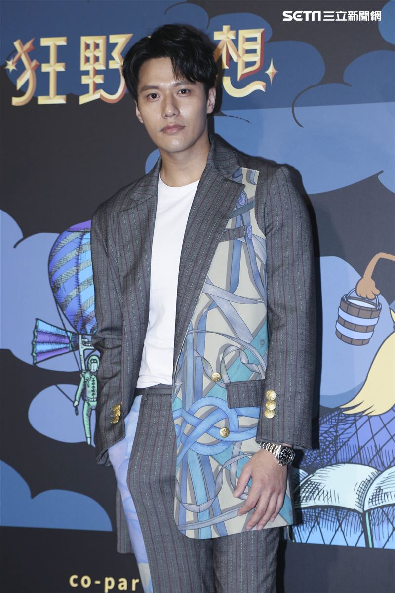 設計師Daniel Wong攜手Disney打造【狂野夜想 Fantasia 2OFW 】時裝秀郭書瑤、禾浩辰、謝忻、周興哲、周曉涵、閻奕格、胡宇威出席。（圖／記者楊澍攝影）