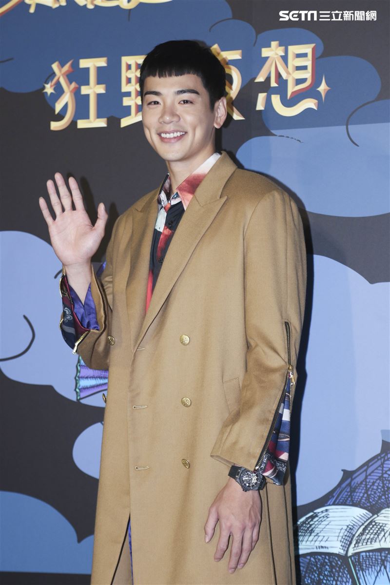 設計師Daniel Wong攜手Disney打造【狂野夜想 Fantasia 2OFW 】時裝秀郭書瑤、禾浩辰、謝忻、周興哲、周曉涵、閻奕格、胡宇威出席。（圖／記者楊澍攝影）