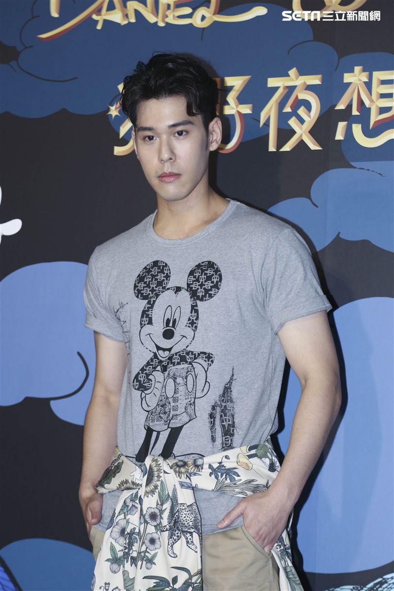 設計師Daniel Wong攜手Disney打造【狂野夜想 Fantasia 2OFW 】時裝秀郭書瑤、禾浩辰、謝忻、周興哲、周曉涵、閻奕格、胡宇威出席。（圖／記者楊澍攝影）