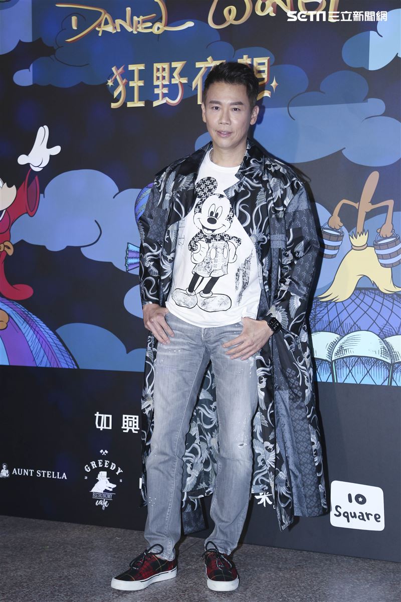 設計師Daniel Wong攜手Disney打造【狂野夜想 Fantasia 2OFW 】時裝秀郭書瑤、禾浩辰、謝忻、周興哲、周曉涵、閻奕格、胡宇威出席。（圖／記者楊澍攝影）