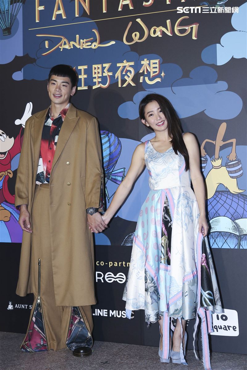 設計師Daniel Wong攜手Disney打造【狂野夜想 Fantasia 2OFW 】時裝秀郭書瑤、禾浩辰、謝忻、周興哲、周曉涵、閻奕格、胡宇威出席。（圖／記者楊澍攝影）