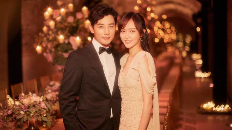 唐嫣（右）與羅晉（左）驚傳婚變。（翻攝自唐嫣工作室微博）