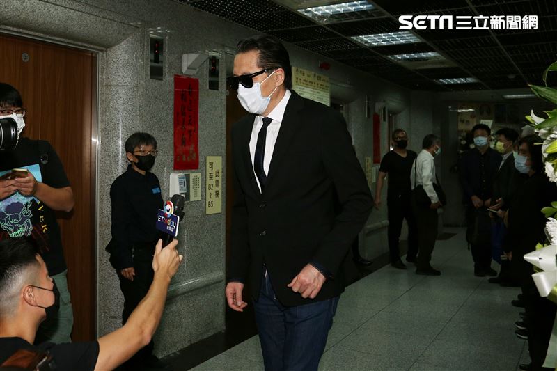 金馬名導張毅追思會，台灣著名電影人焦雄屏、滾石董事長段鐘沂、亞太影帝石雋、導演侯孝賢、李行、朱延平、王童、陳坤厚，藝人張小燕、陶喆、李興文、歐陽龍等人均出席。（圖／記者楊澍攝影）