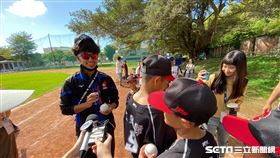 中信兄弟球星余謙參加關懷盃活動。（圖／記者王怡翔攝影）