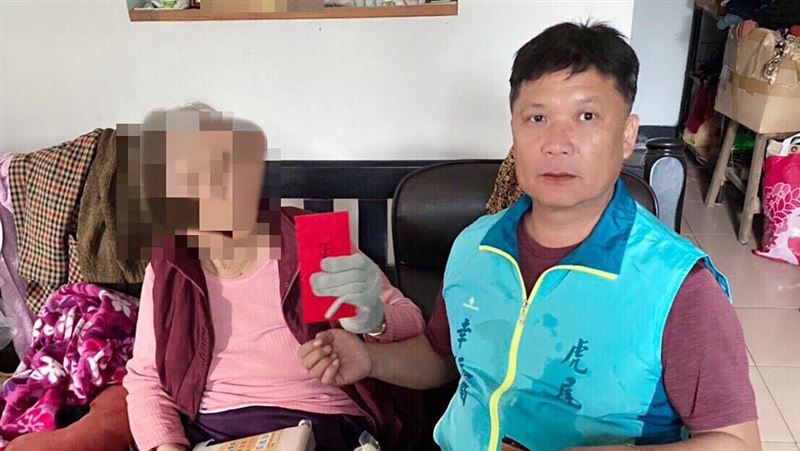 雲林8旬貧嬤兒病死　暖警助她安葬兒