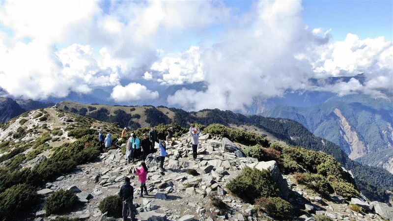 登山更安心！台東嘉明湖步道有訊號了