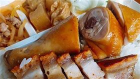  55元燒臘便當菜色超豐富 網震驚：月底的錢包救星（圖／翻攝自Dcard）