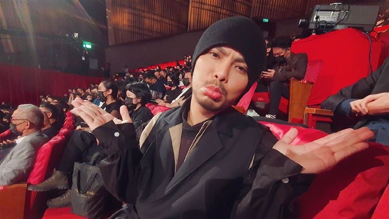 寫歌暗酸中國　黃明志爆回國將被關押