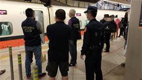 逃家,逃學,男朋友,北上,高鐵,少女