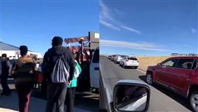 老牌速食拓店！「要等14小時」網見隊伍愣：沒吃過漢堡嗎（圖／翻攝自@ilovesickdrops推特）