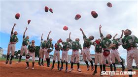 紅葉國小第一次拿到關懷盃冠軍。（圖／記者王怡翔攝影）