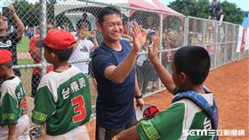 紅葉國小校長方穎豐。（圖／記者王怡翔攝影）
