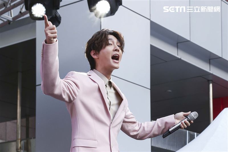 Ella和炎亞綸出席「抱抱節群星演唱會」。（圖／記者楊澍攝影）