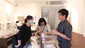 沒有電玩的年代　老桌遊特展走進時光隧道迪化207博物館舉辦「玩舊童年」桌遊特展，藉「大富翁遊戲」、「李表哥遊戲」等桌遊走進時光隧道，民眾可以嘗試回味沒有電視、電腦與手機的生活。（迪化207博物館提供）中央社記者鄭景雯傳真　109年11月22日