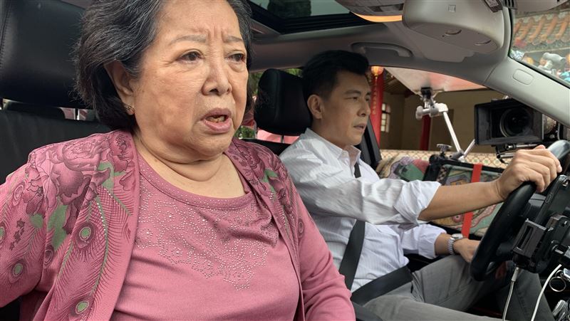 雙騎金馬閒不得　陳淑芳一夜白髮上工