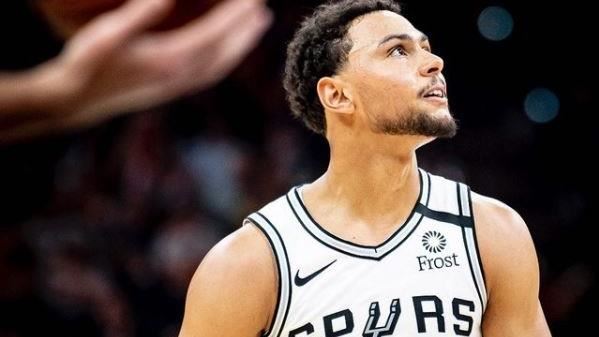 NBA／補強後場　公鹿引進馬刺少主