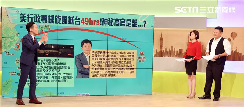 呂捷將與老搭檔三立主播王與菁從1/23起，每週一至五晚間九點在iNews及MOD將推出全新節目全新型態「攔捷新聞」談話性節目。（記者邱榮吉/攝影）