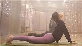 《瑜珈怨》 車庫娛樂提供