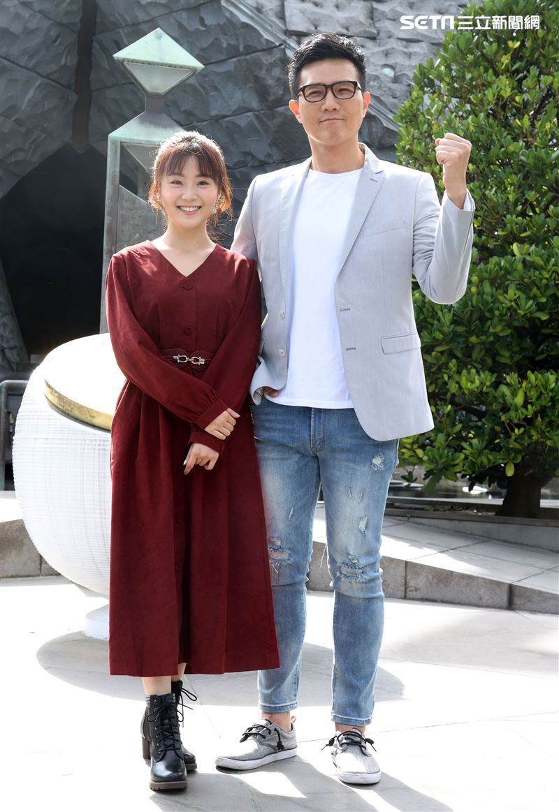 「國際橋牌社2」開鏡演員楊小黎、蔣偉文。（記者邱榮吉/攝影）