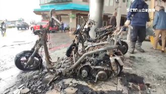 暗夜騎樓冒火光　機車龍頭漏油燒整排