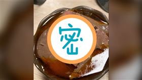 鴨血怪怪的！她一切開見「粉紅點點」嚇壞　網驚：蕁麻疹？（圖／翻攝自Dcard）