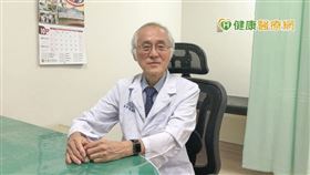 陳醫師說，CDK4/6抑制劑在第一線轉移性乳癌患者的治療，疾病無惡化存活期平均可以到27、8個月，這樣兩年多的治療成效，是以前化學治療、標靶治療沒有辦法達到的目標。