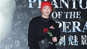 ØZI/寬宏藝術提供