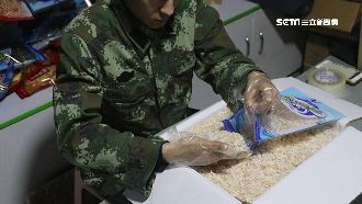 中國殘疾男賣櫻花蝦？被抓包是假貨