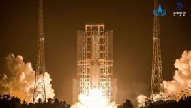 巴西突現「詭異飛行物」！網狂喊幽浮　專家揭：中國射的長征五號（圖／翻攝自China National Space Administration官網）