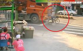 視線死角,曳引車,輾斃(圖/翻攝畫面)
